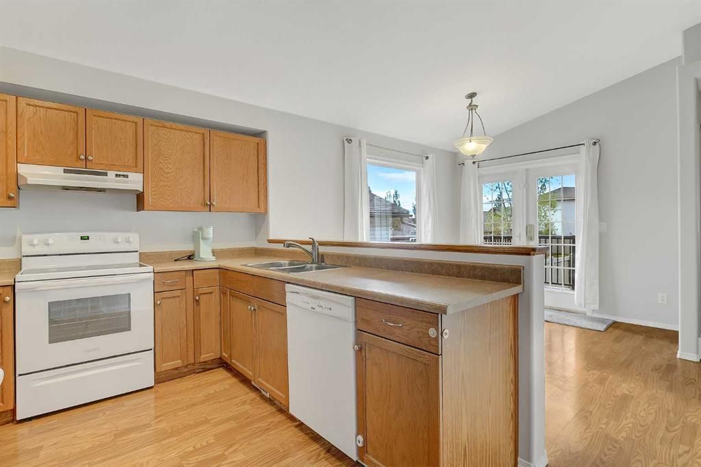 116 Pinnacle Boulevard  - Photo 9