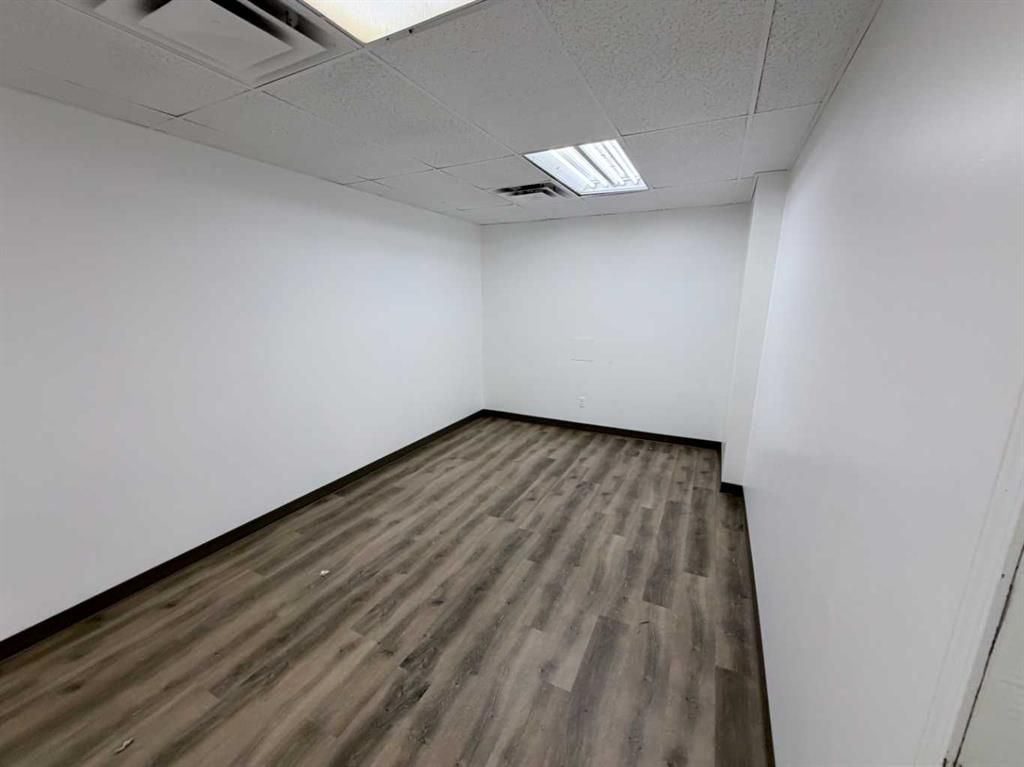 9902 38 Avenue  - Photo 17