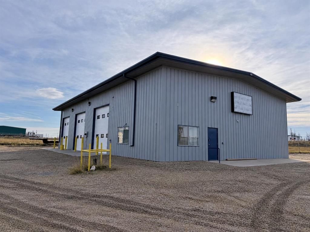9902 38 Avenue  - Photo 3