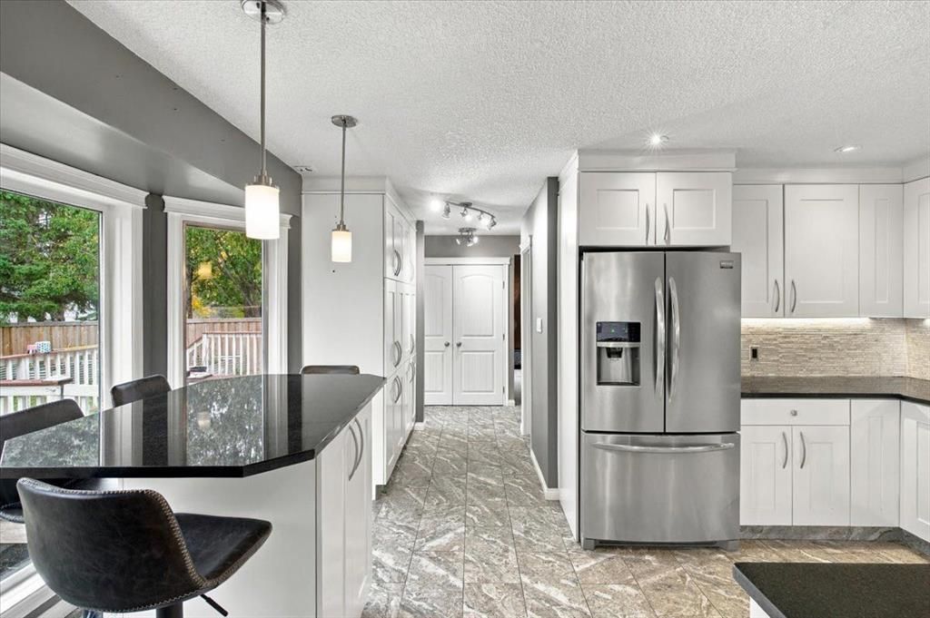 9814 75 Avenue  - Photo 13
