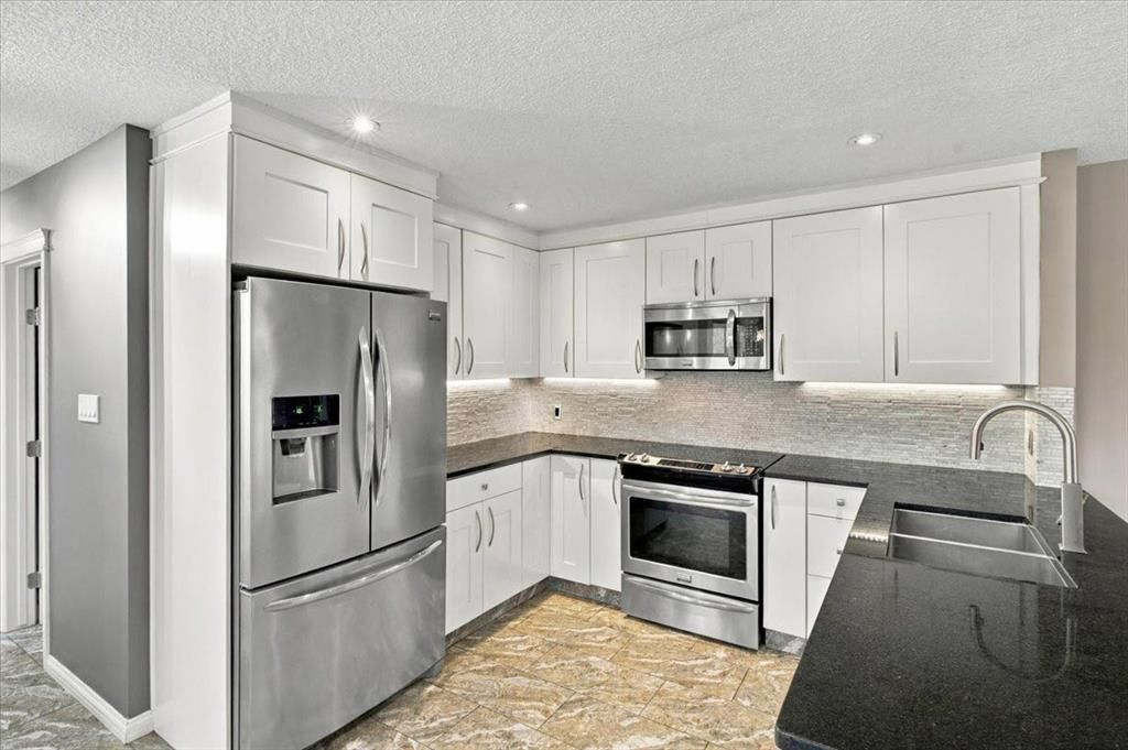 9814 75 Avenue  - Photo 14