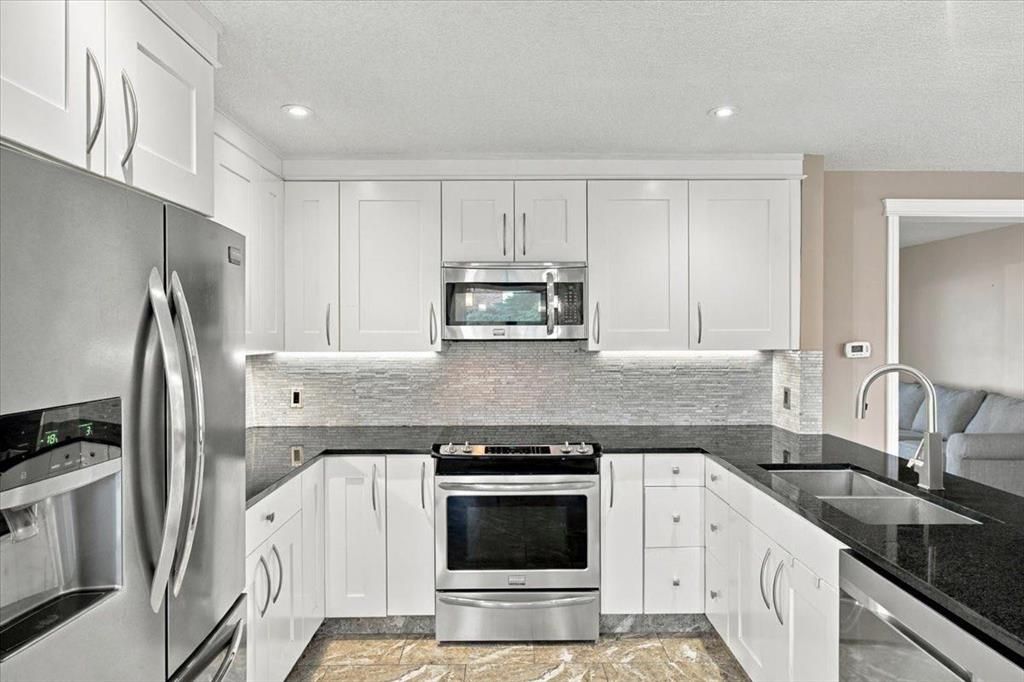 9814 75 Avenue  - Photo 15