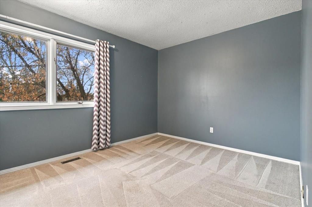 9814 75 Avenue  - Photo 31