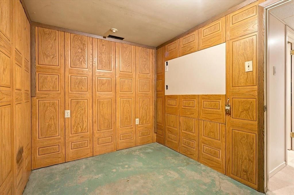 9814 75 Avenue  - Photo 38