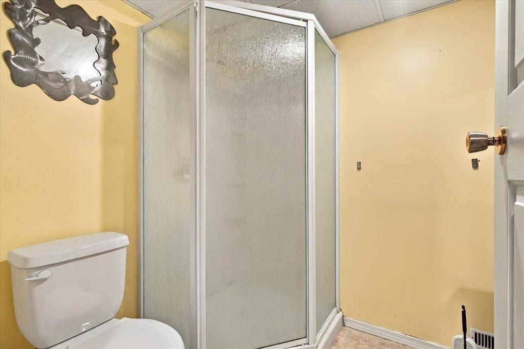 9814 75 Avenue  - Photo 39