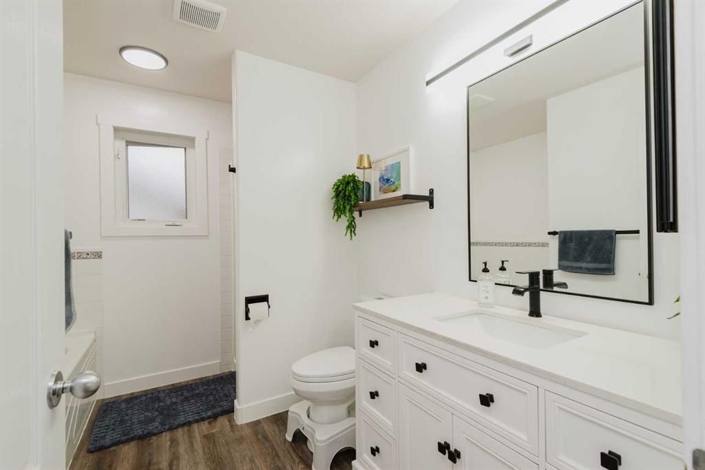 9812 65 Avenue  - Photo 18