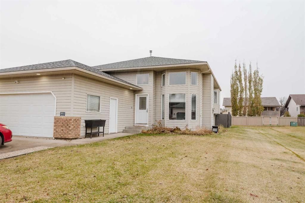 9812 65 Avenue  - Photo 2