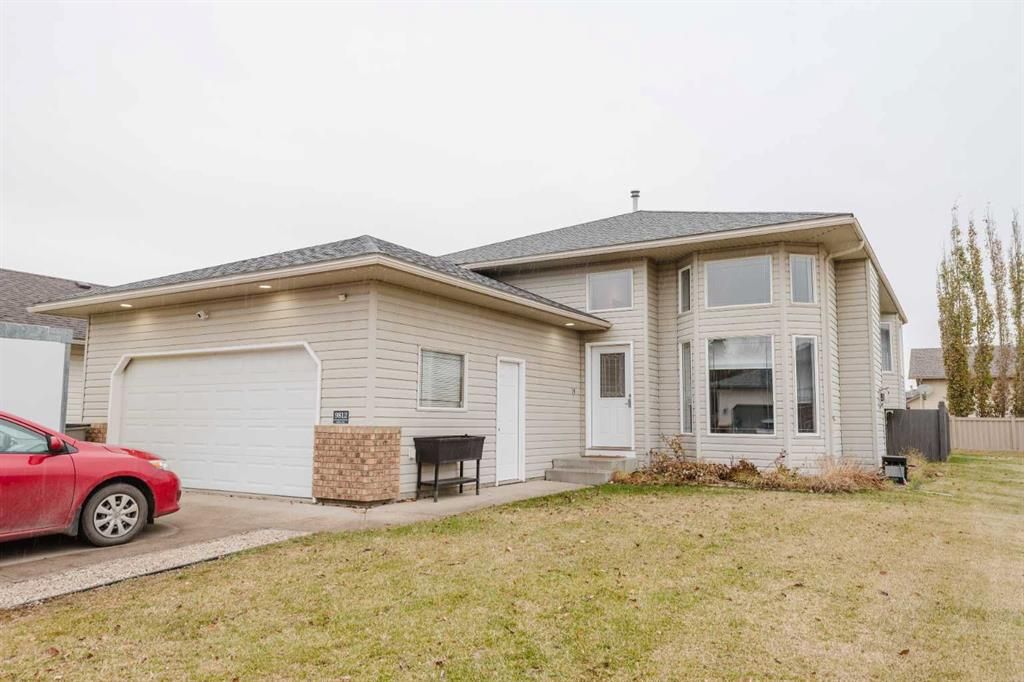 9812 65 Avenue  - Photo 3