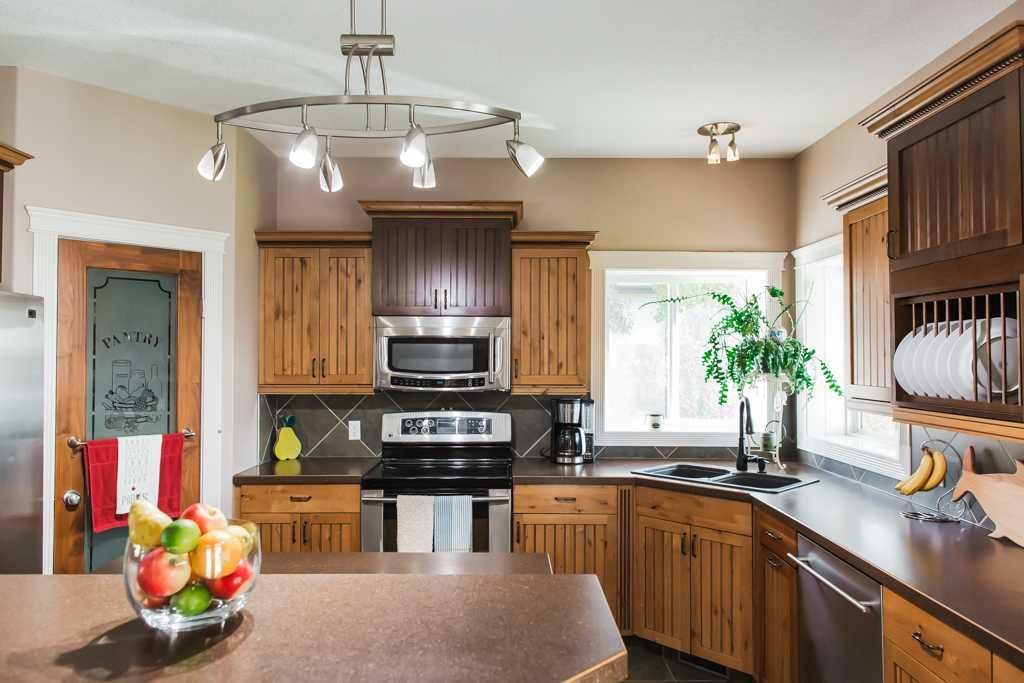 7925 Carriage Lane Drive  - Photo 12