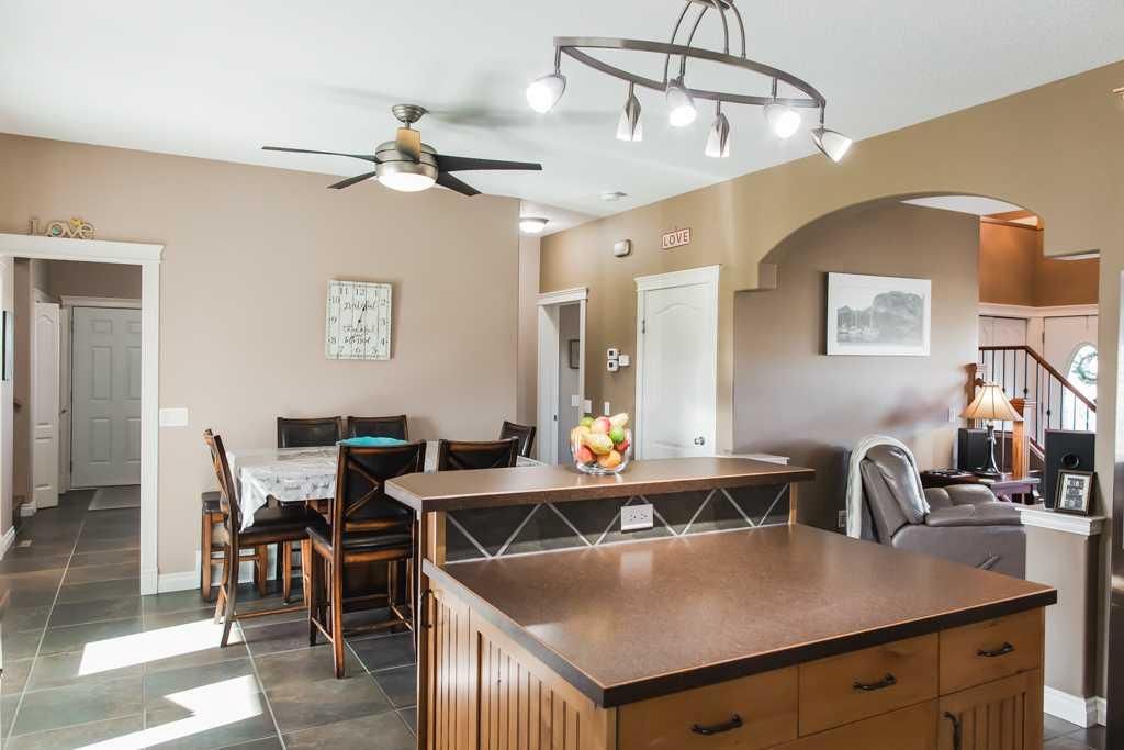 7925 Carriage Lane Drive  - Photo 14