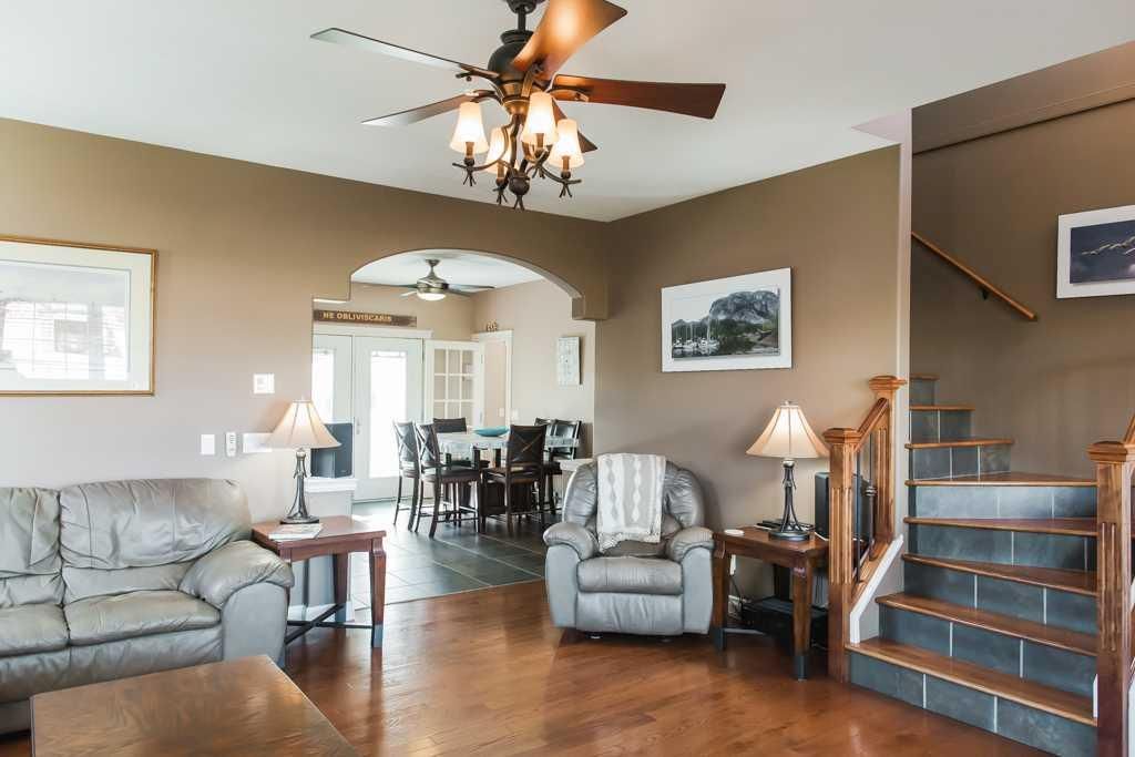 7925 Carriage Lane Drive  - Photo 19
