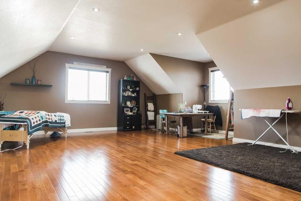 7925 Carriage Lane Drive  - Photo 26