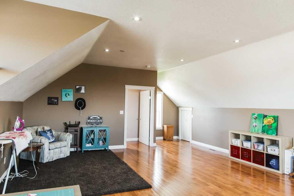 7925 Carriage Lane Drive  - Photo 27