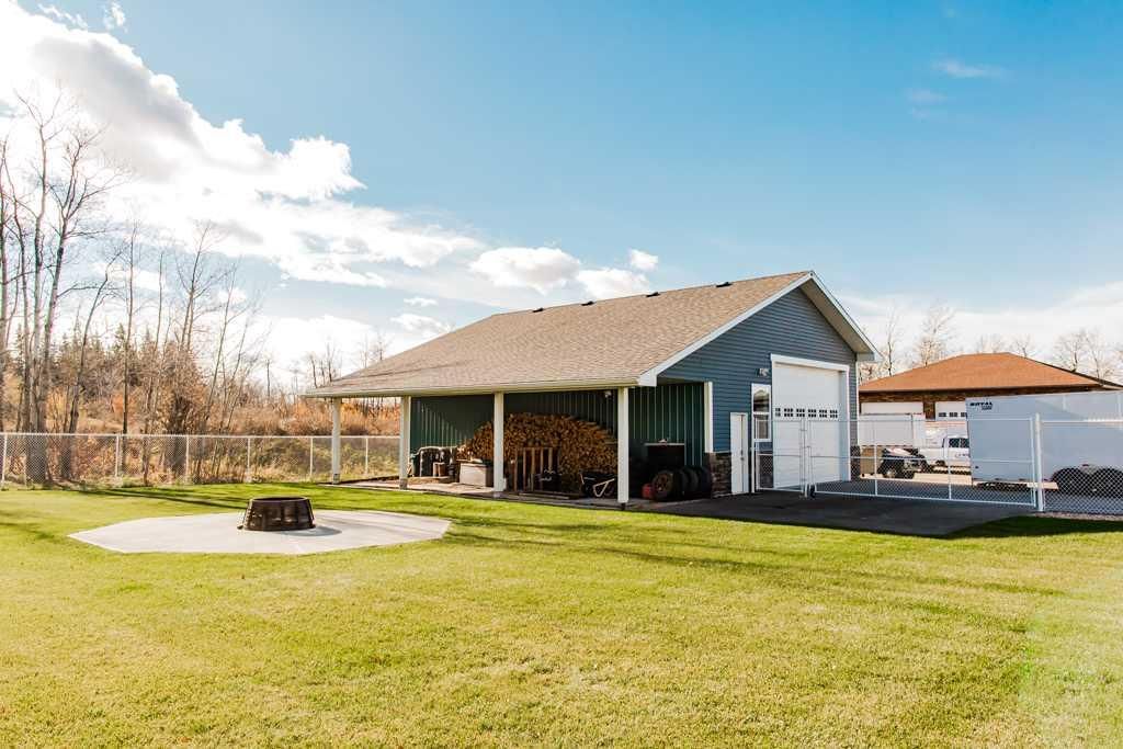 7925 Carriage Lane Drive  - Photo 3