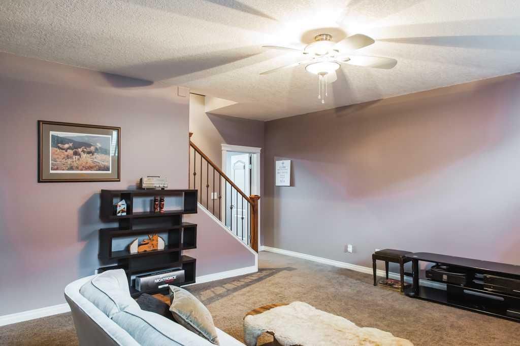 7925 Carriage Lane Drive  - Photo 35
