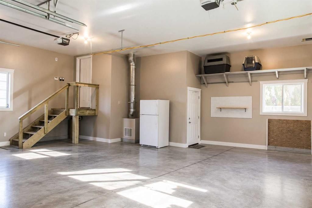 7925 Carriage Lane Drive  - Photo 43