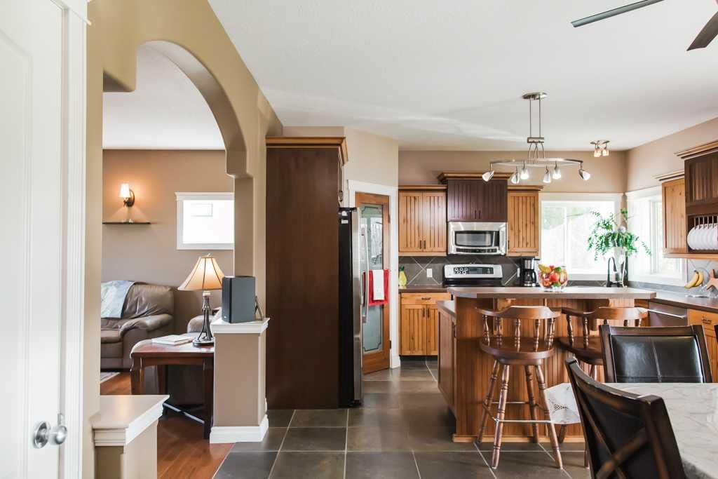 7925 Carriage Lane Drive  - Photo 9