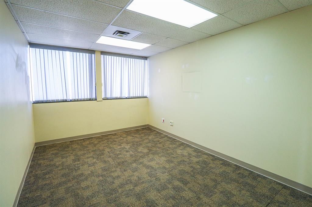 10109 97 Avenue  - Photo 31