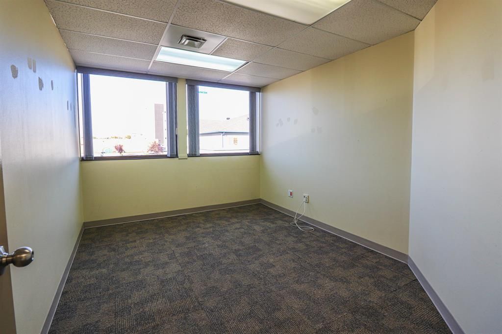 10109 97 Avenue  - Photo 36