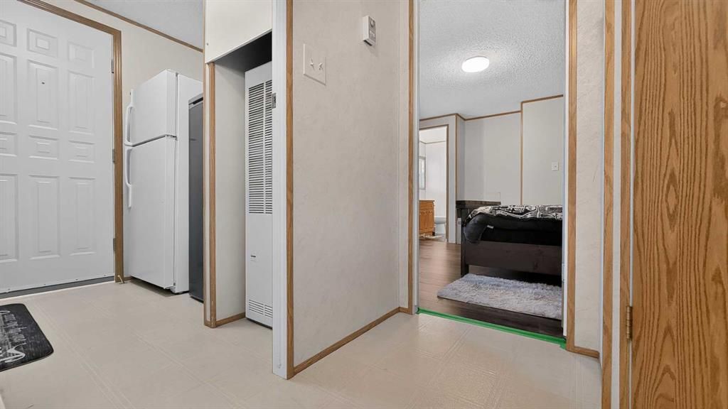 563 Stewart Street  - Photo 12