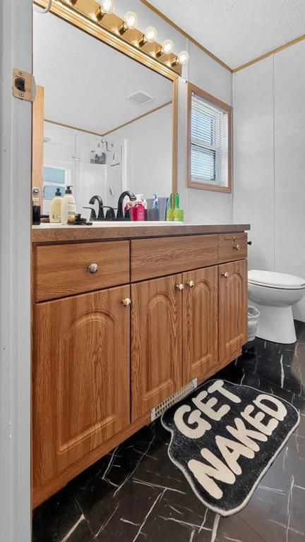 563 Stewart Street  - Photo 16