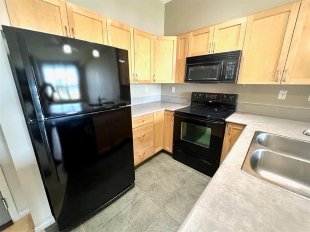 215, 12330 102 St   - Photo 7