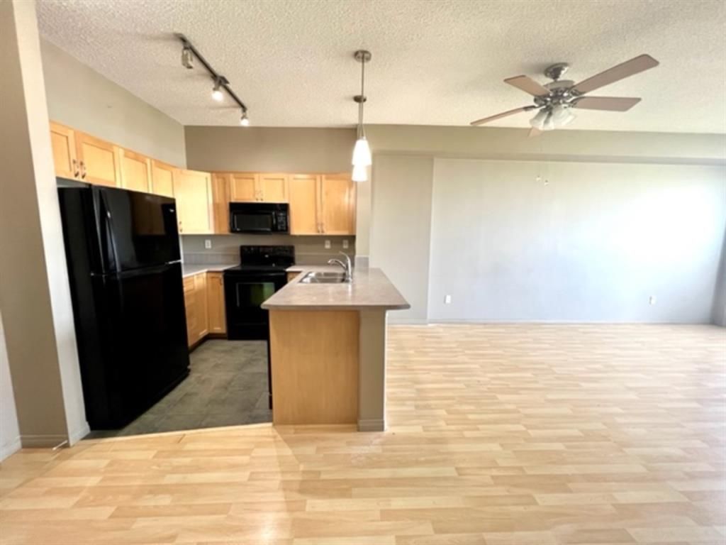 215, 12330 102 St   - Photo 8