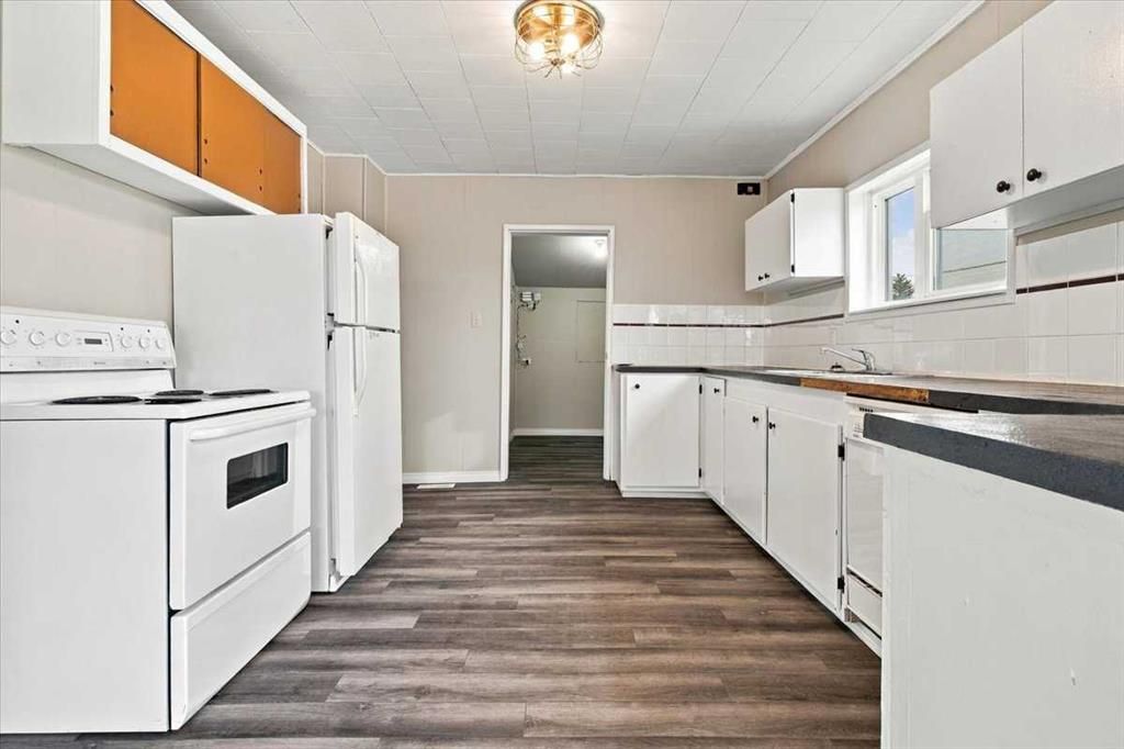 9904 101 Avenue  - Photo 10