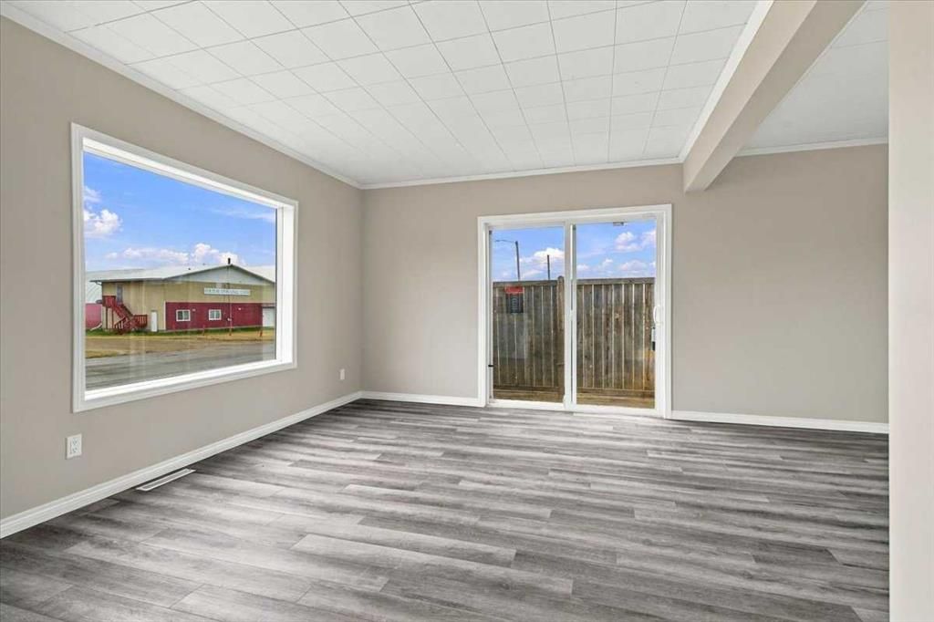 9904 101 Avenue  - Photo 14