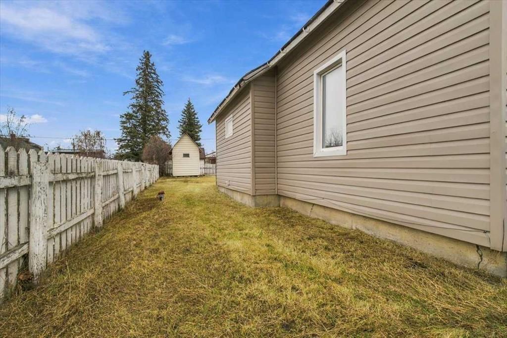 9904 101 Avenue  - Photo 23