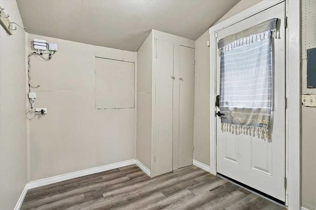 9904 101 Avenue  - Photo 7