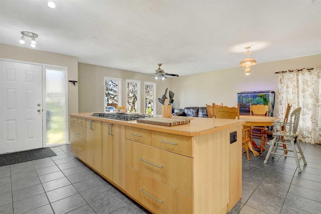 7301 97A Street  - Photo 13