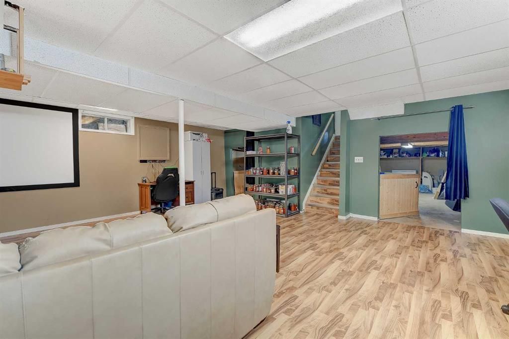 7301 97A Street  - Photo 27