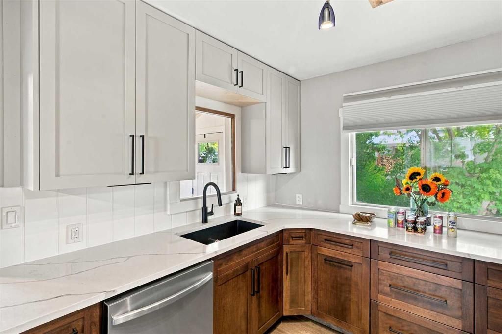 10122 106 Avenue  - Photo 13