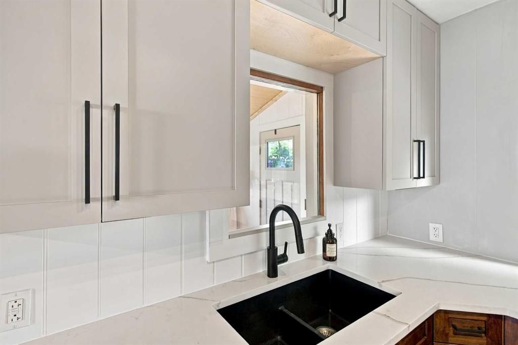 10122 106 Avenue  - Photo 14