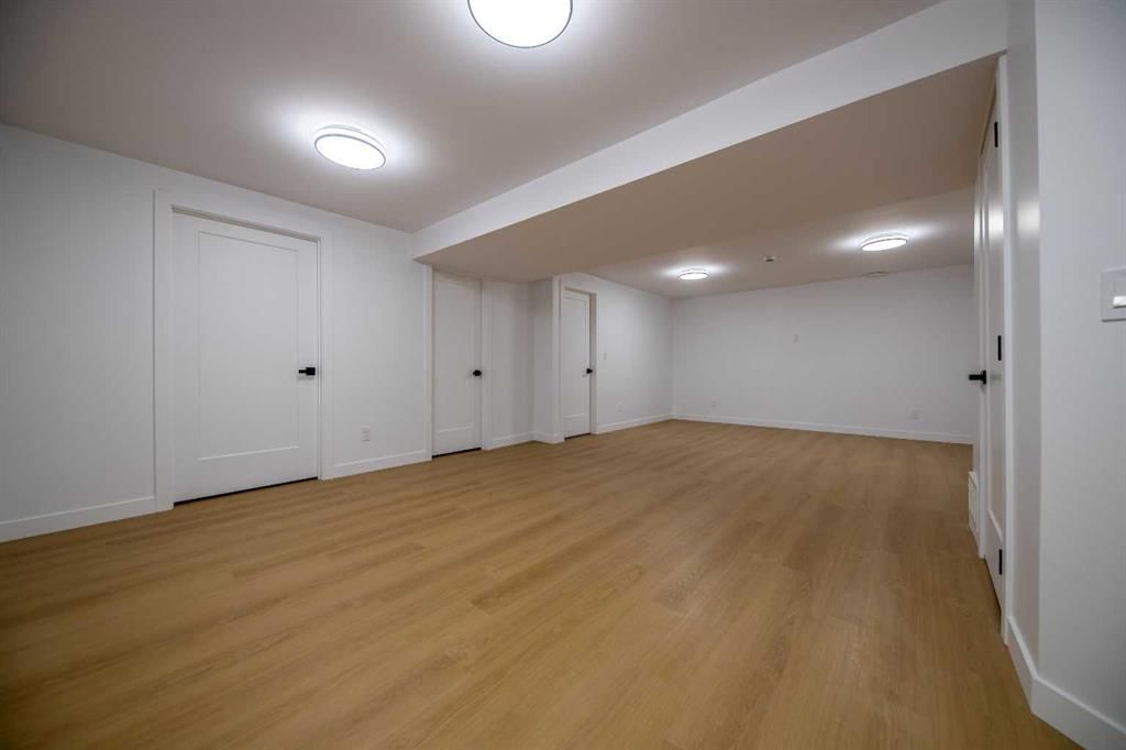 10909 92A Street  - Photo 21