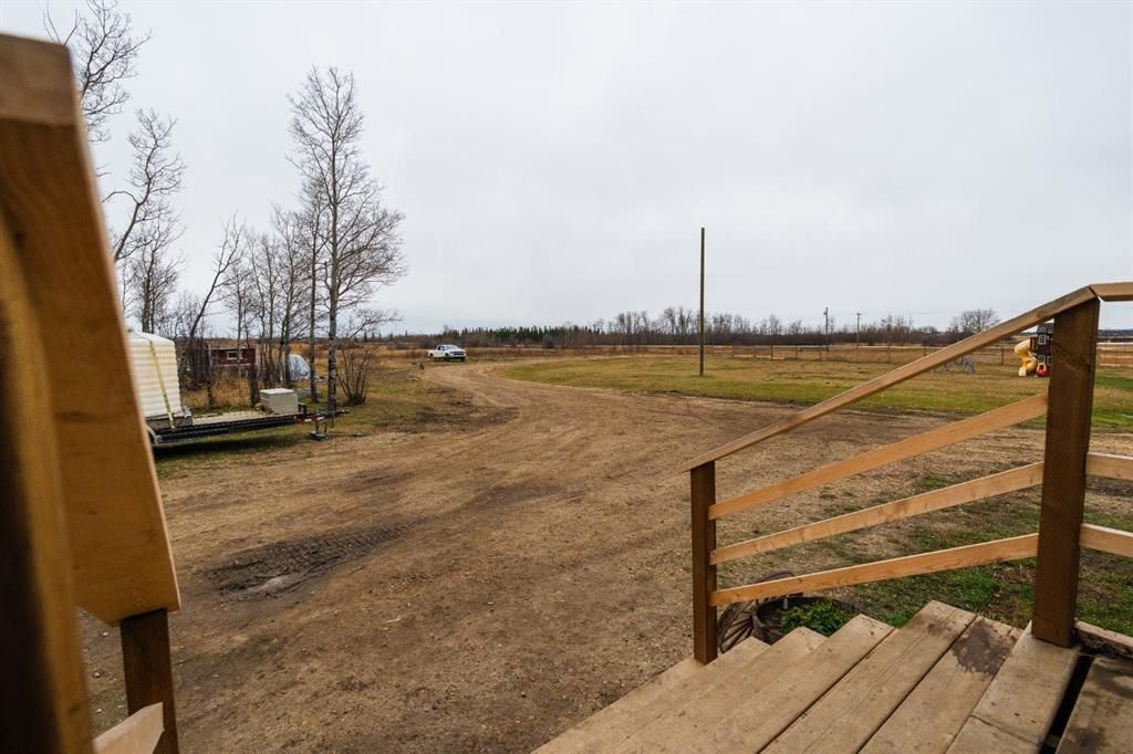 742075 733 Highway  - Photo 32