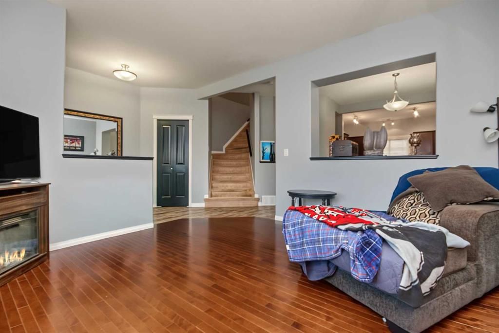 8505 102A Avenue  - Photo 6