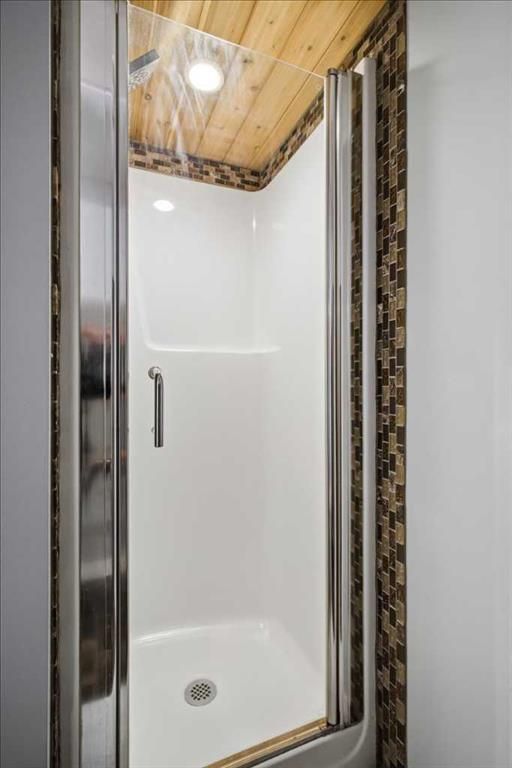7710 Westpointe Drive  - Photo 20