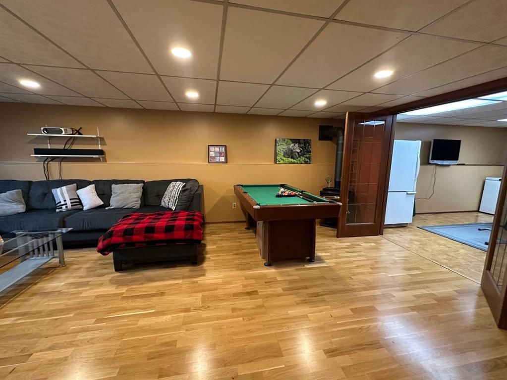 8218 102A Street  - Photo 17
