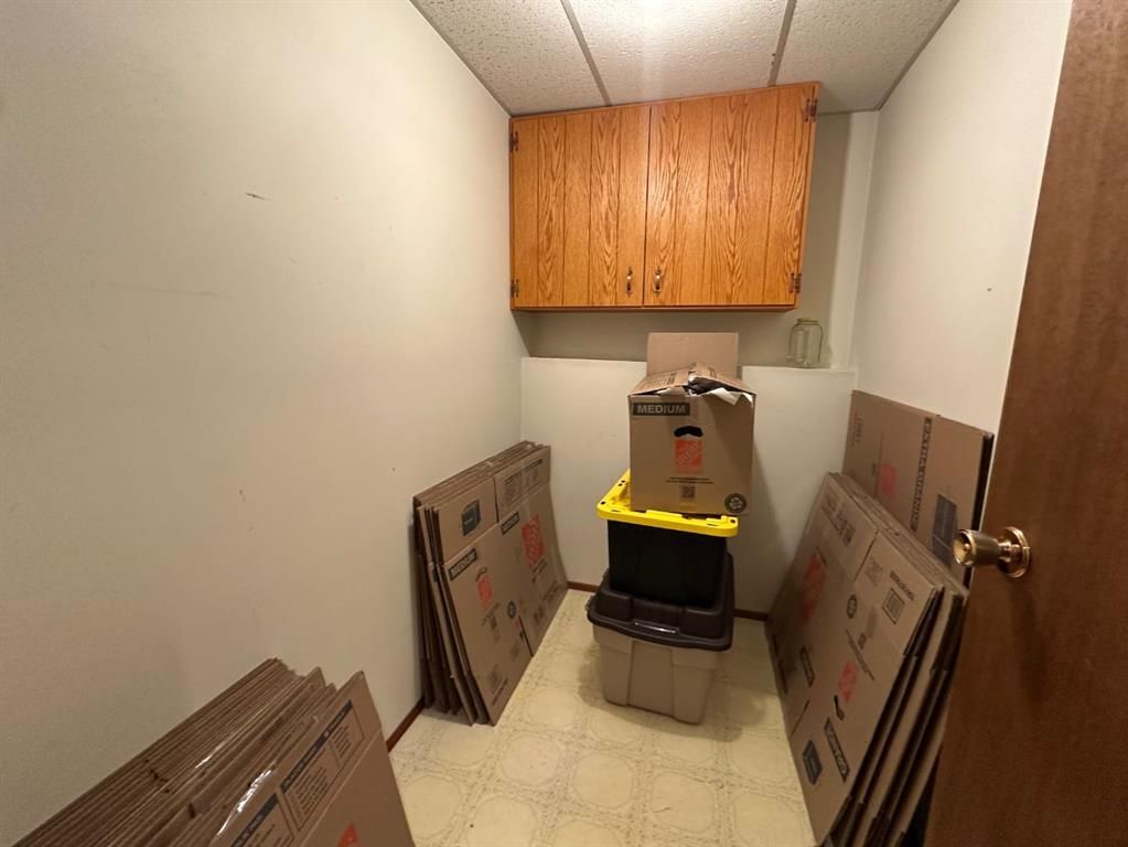 8218 102A Street  - Photo 21