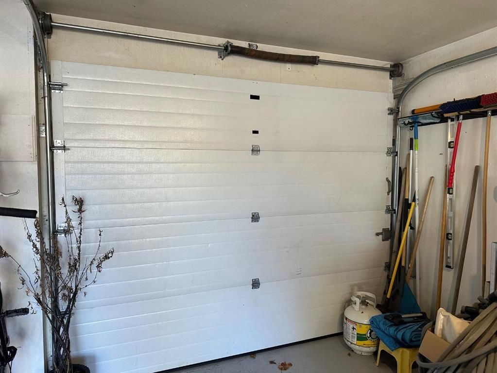 8218 102A Street  - Photo 25