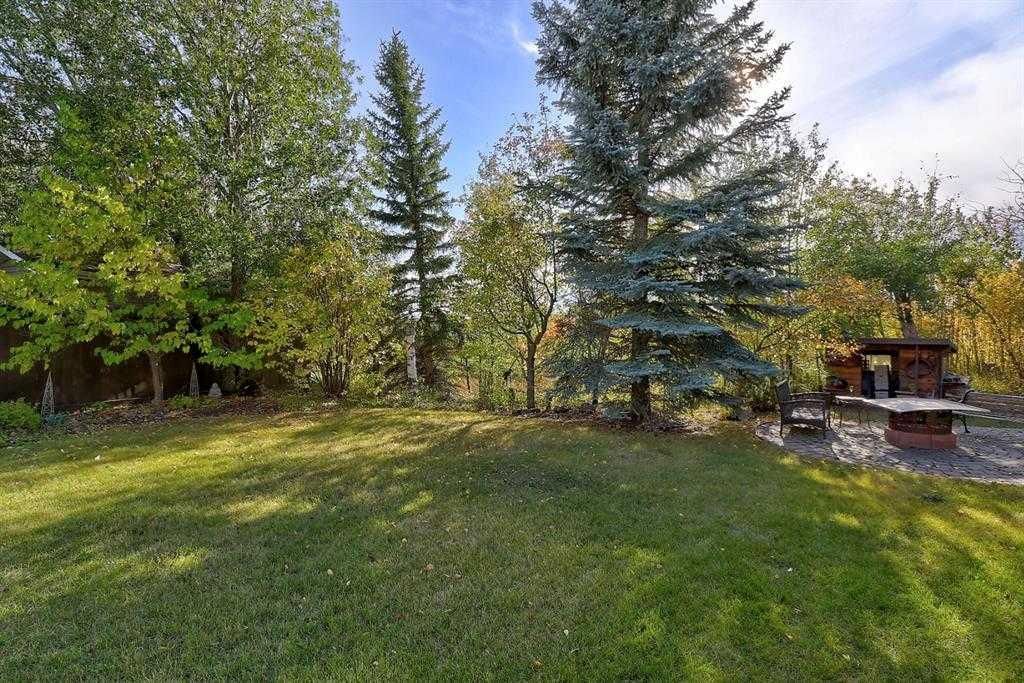 8218 102A Street  - Photo 32