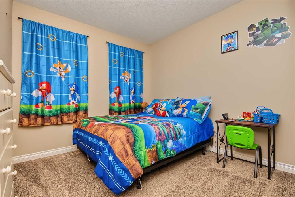 7429 90A Street  - Photo 16