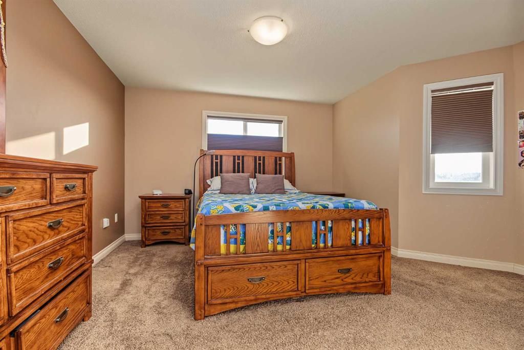 7429 90A Street  - Photo 20