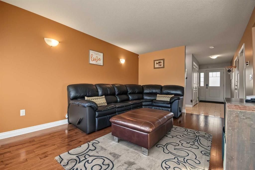 7429 90A Street  - Photo 7
