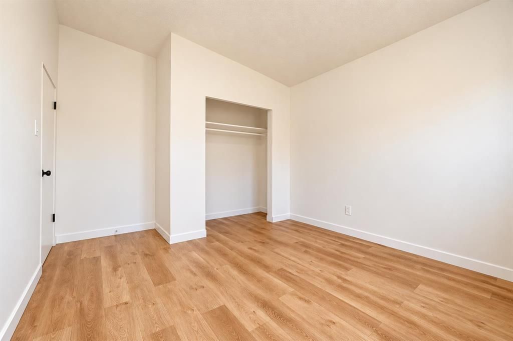 9812 97 Park Avenue  - Photo 11