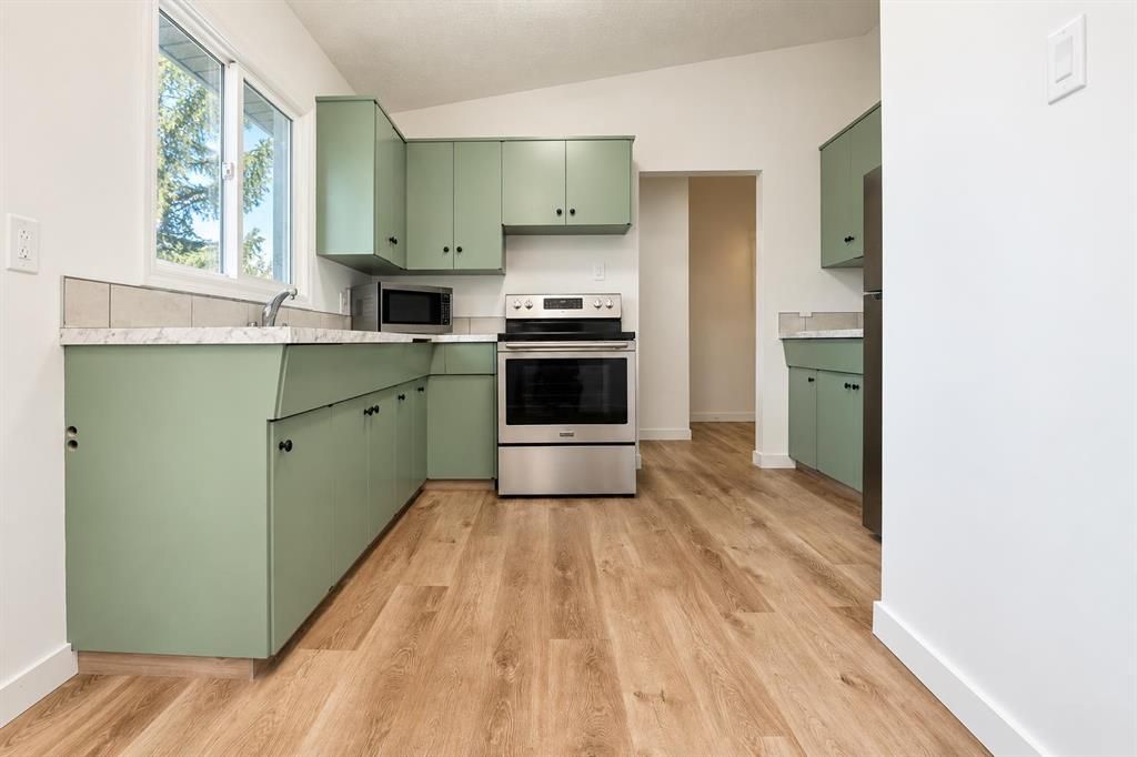 9812 97 Park Avenue  - Photo 9