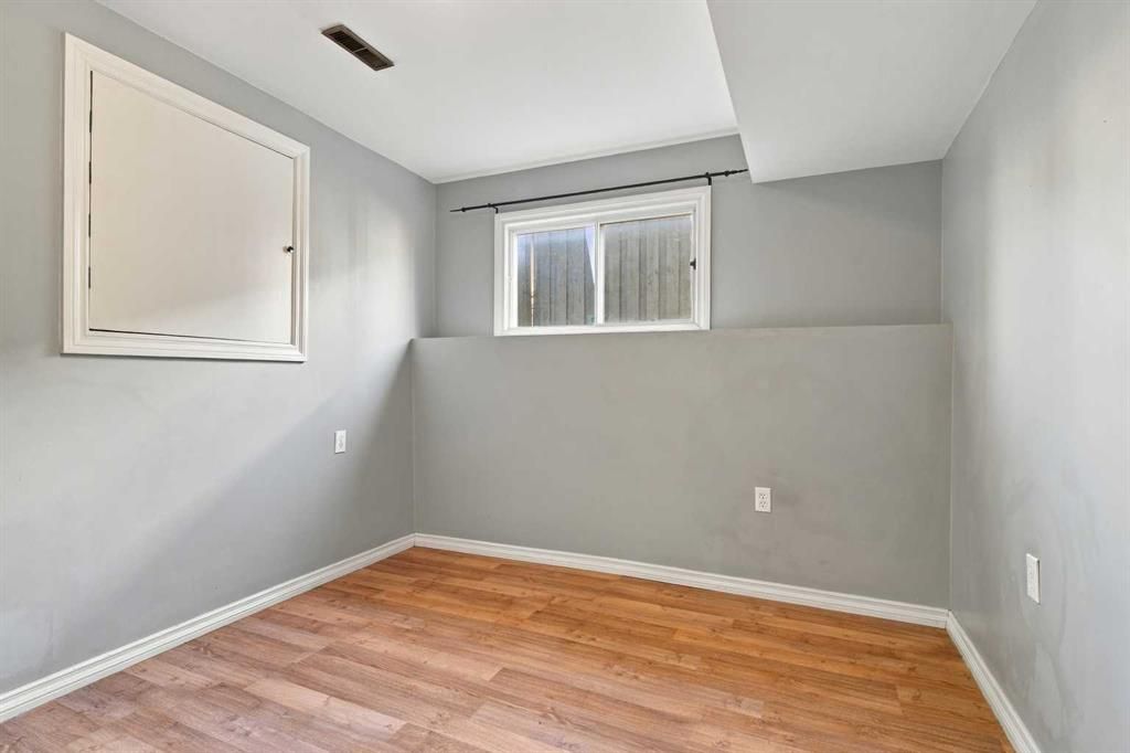 9202 101 Avenue  - Photo 16