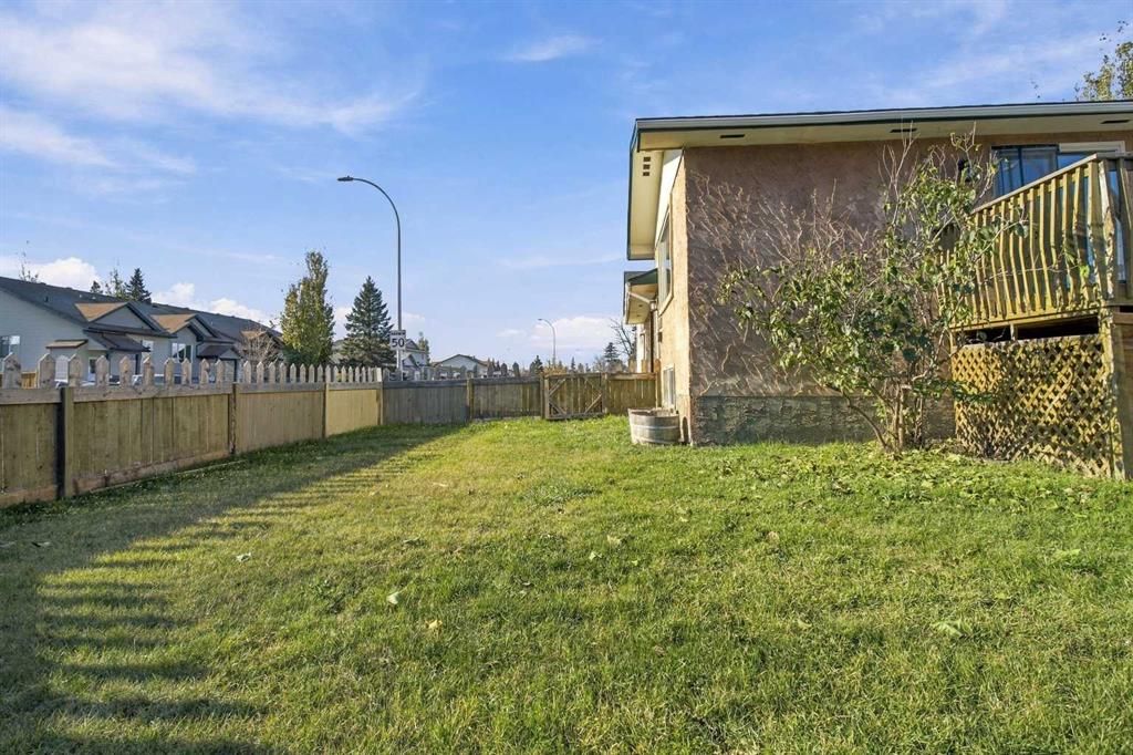 9202 101 Avenue  - Photo 24